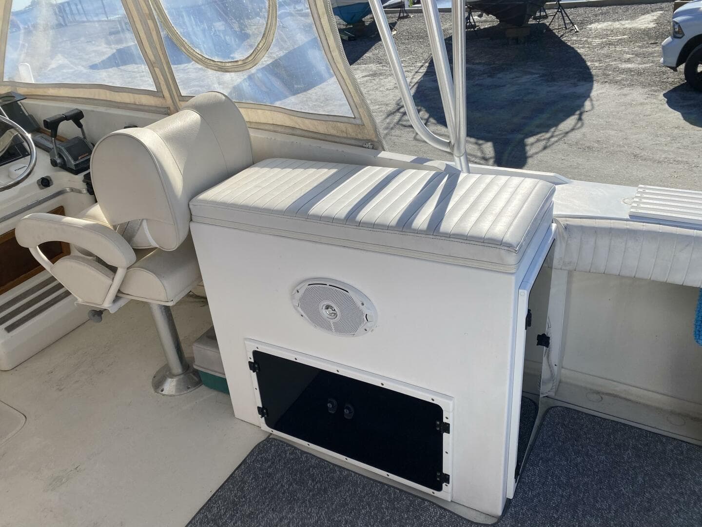 1985 Blackfin 27 Combi