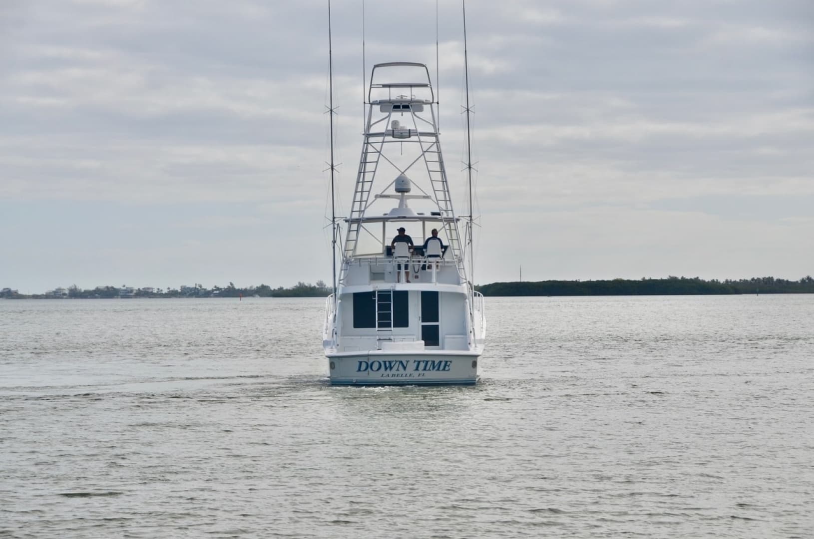 Hatteras SF Down Time - Exterior