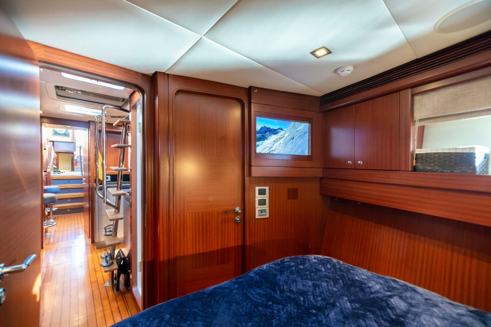 2011 Alia Yachts Warwick 82 LK