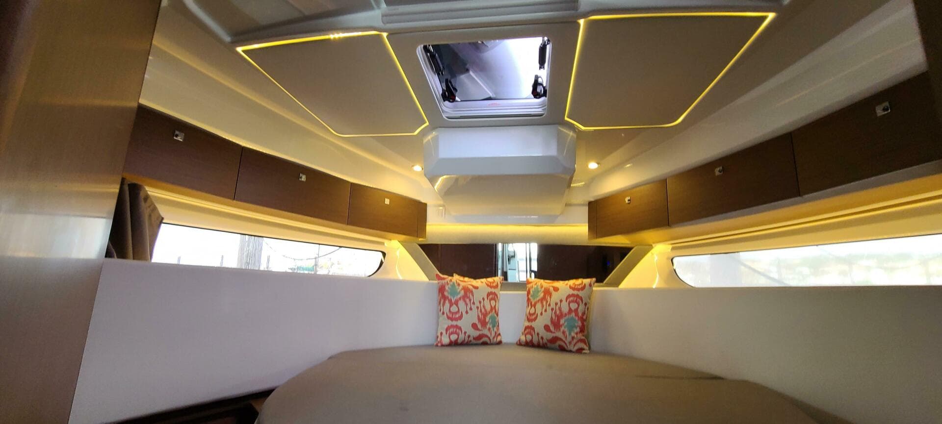 2021 Jeanneau NC 1095 Fly