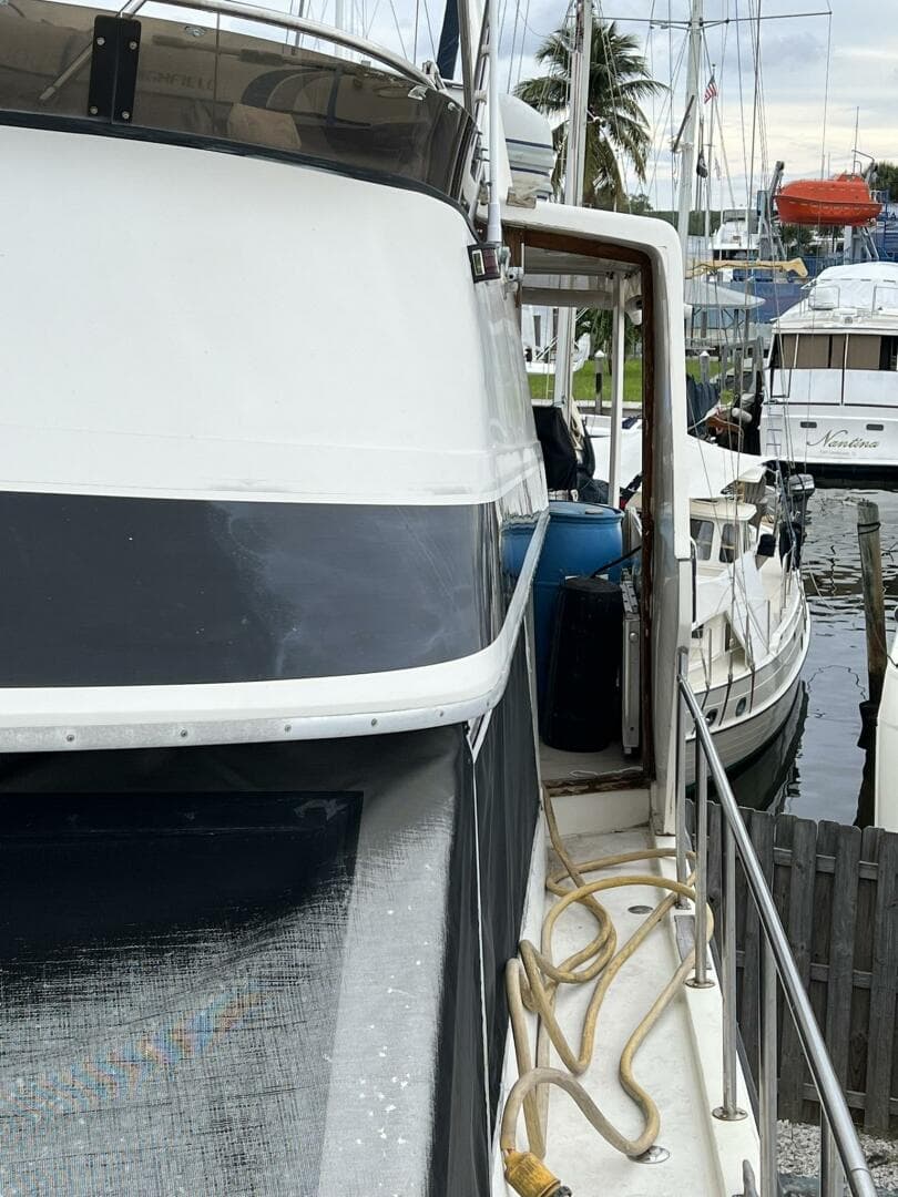 1987 Californian 42 Motor Yacht