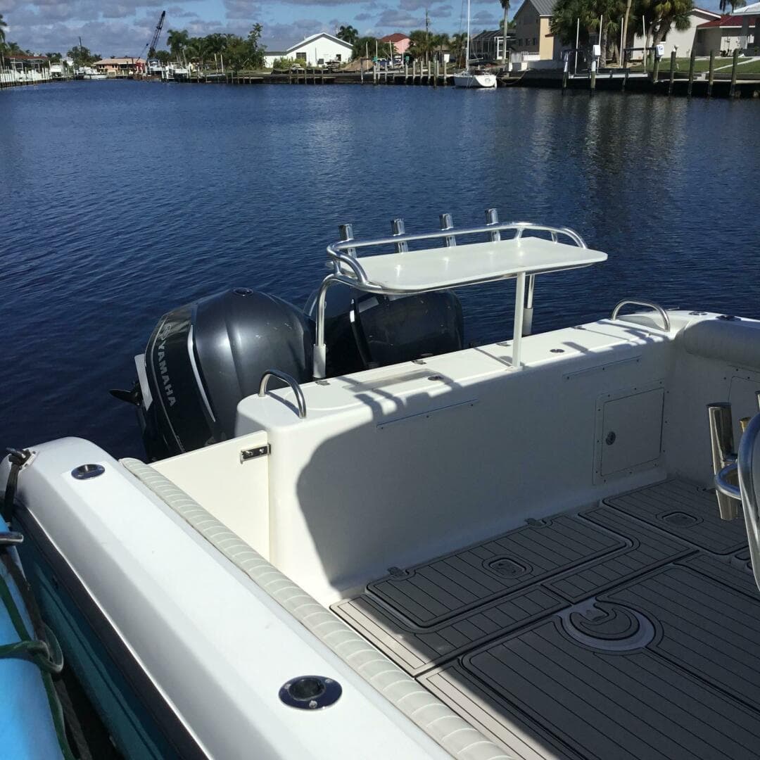 2004 Century 3200 Center Console