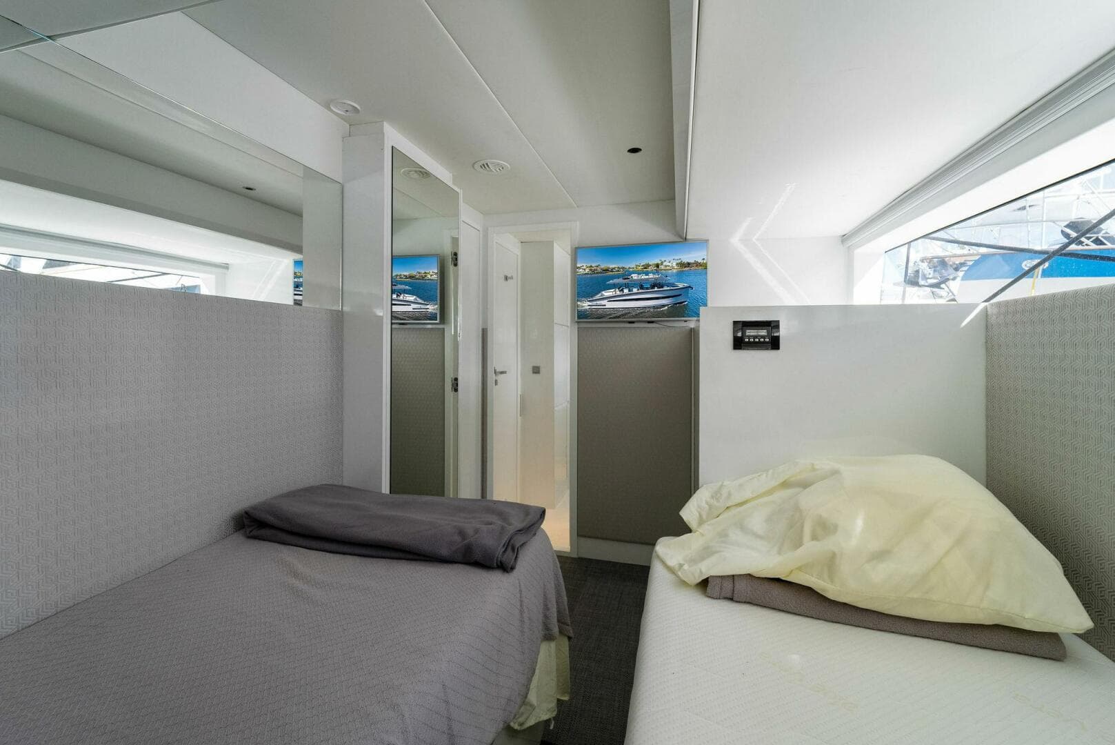 2019 Dutchcraft 56 Open