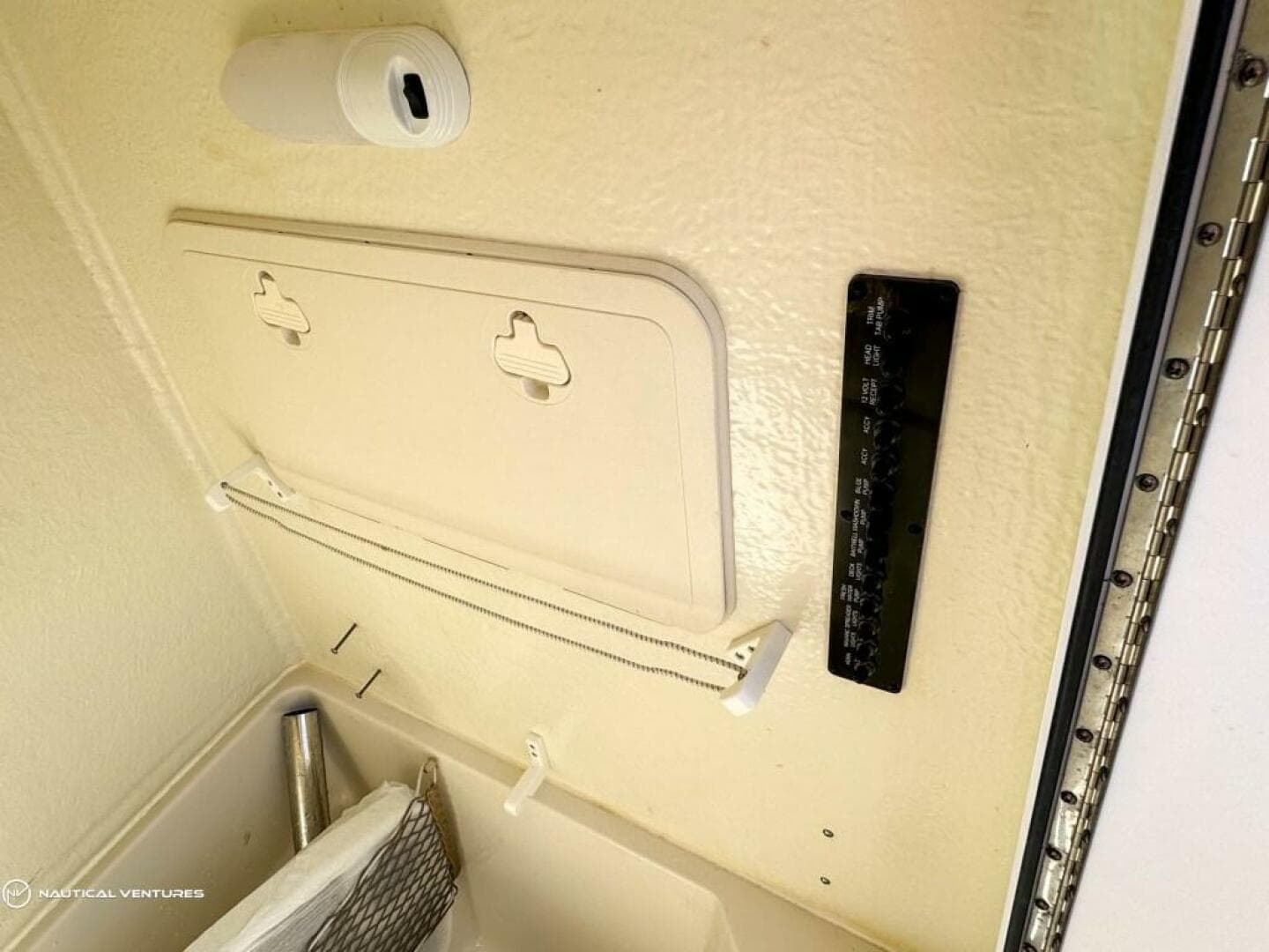 2019 Sailfish 220 CC