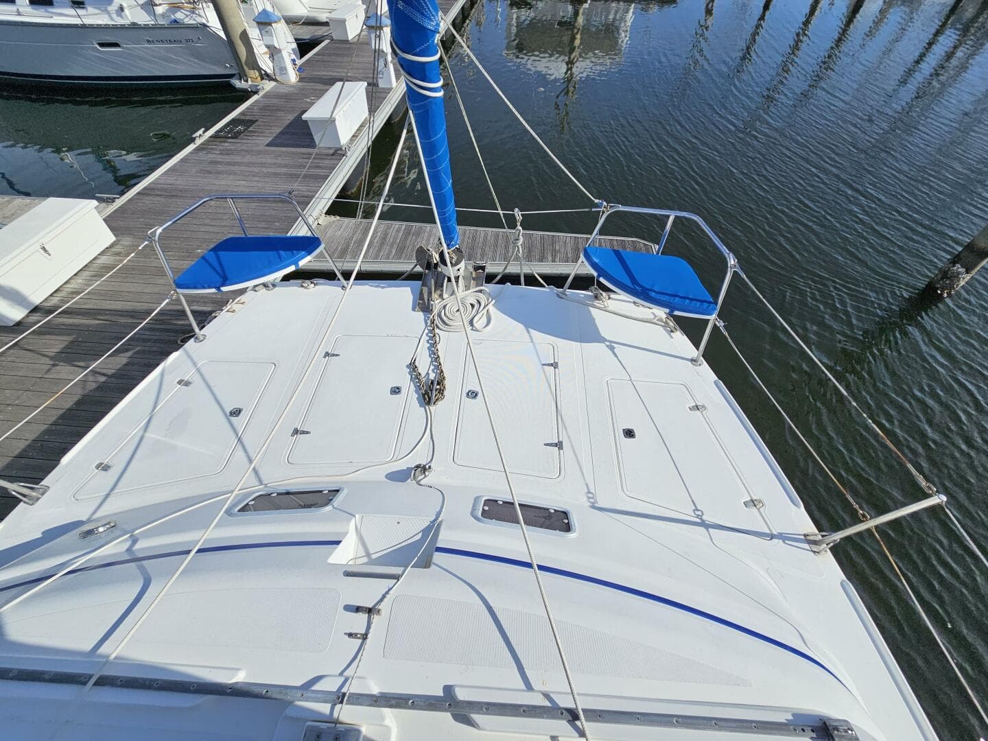 1992 Endeavour Catamaran 30