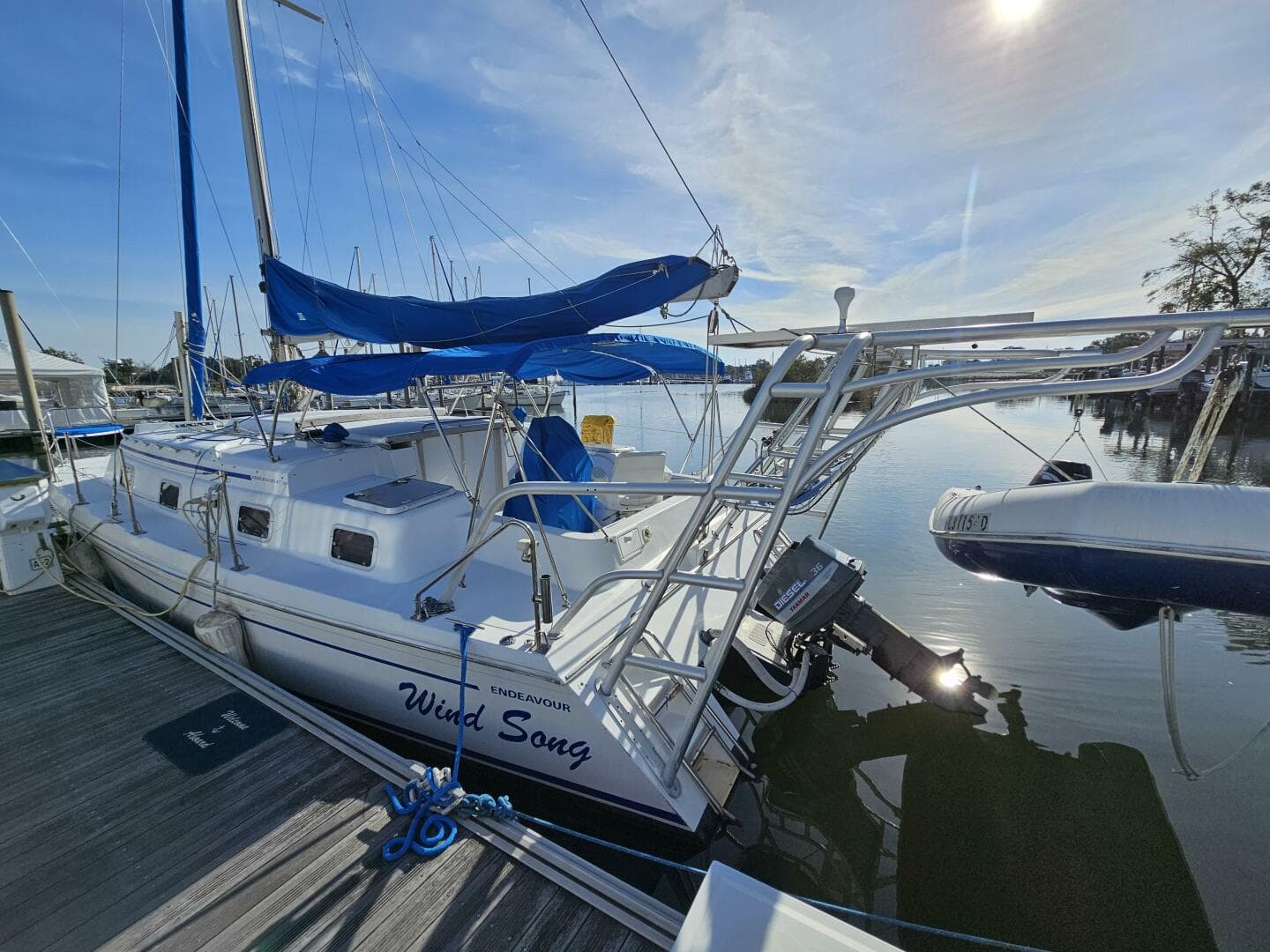 1992 Endeavour Catamaran 30