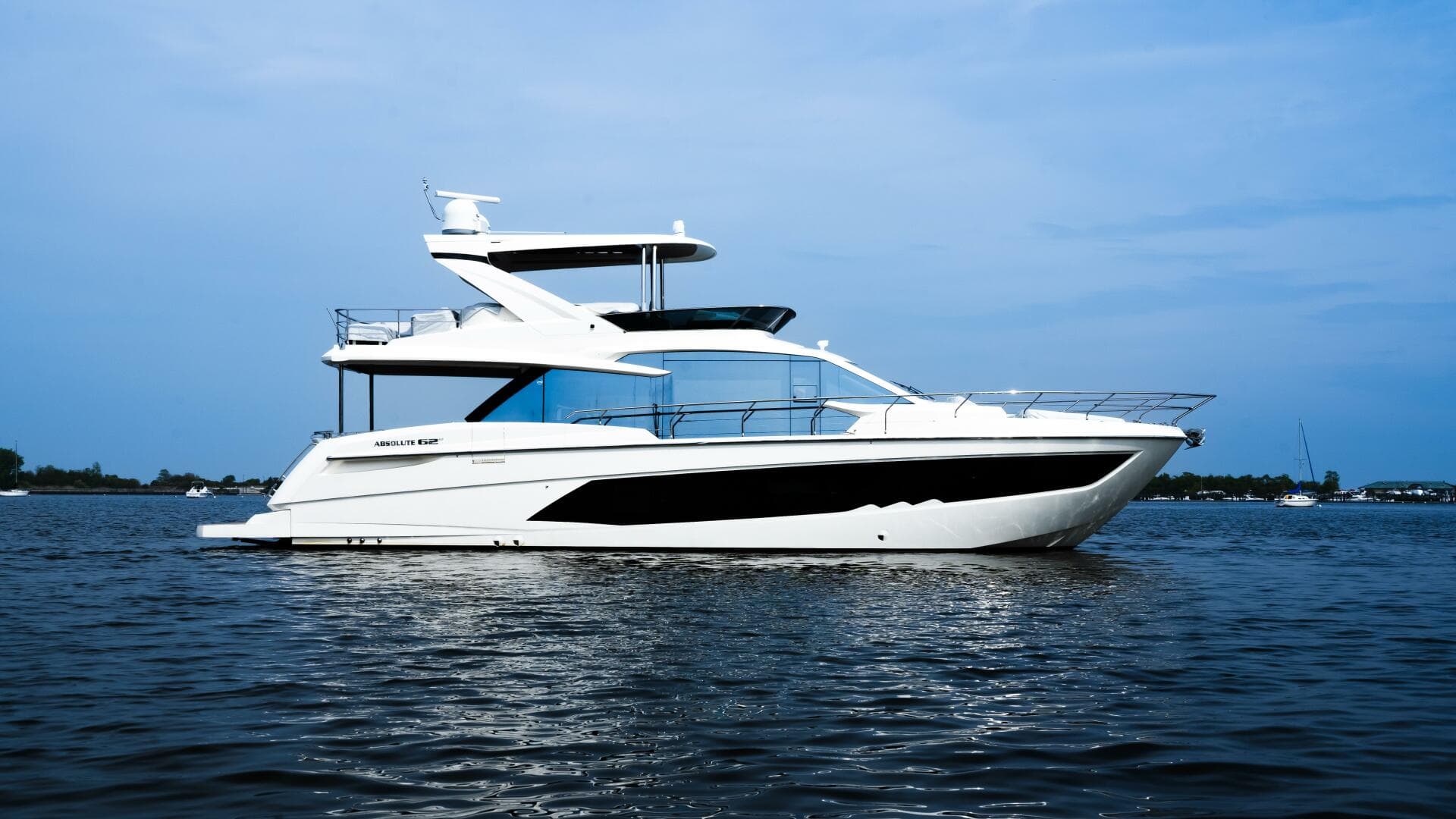 2022 Absolute 62 Fly