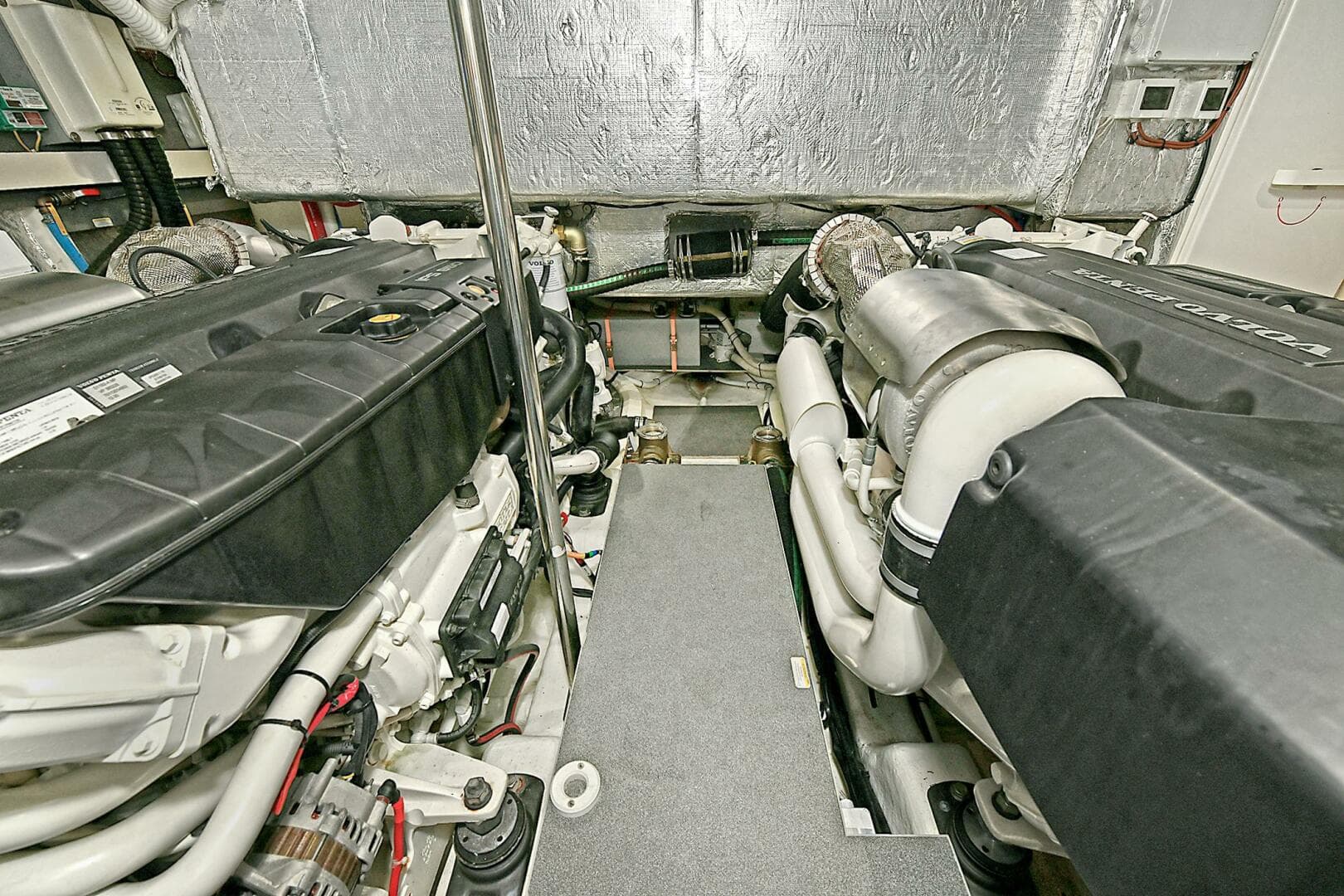 2022 Absolute 62 Fly