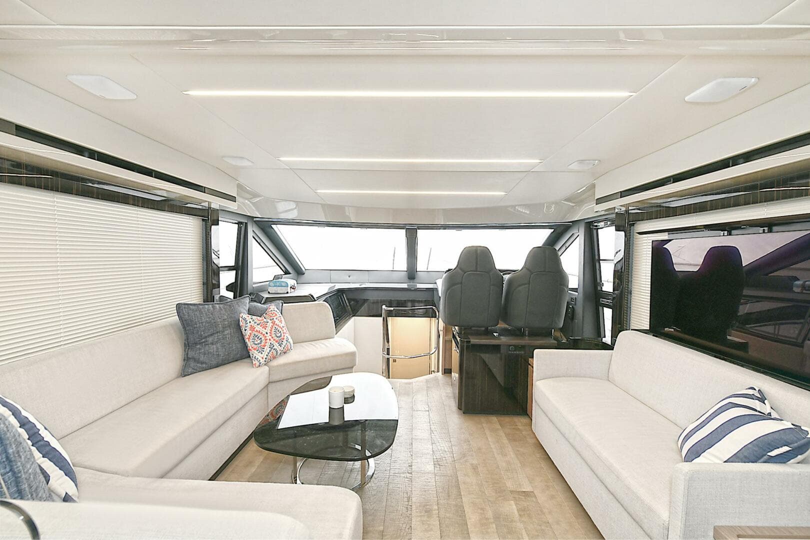 2022 Absolute 62 Fly