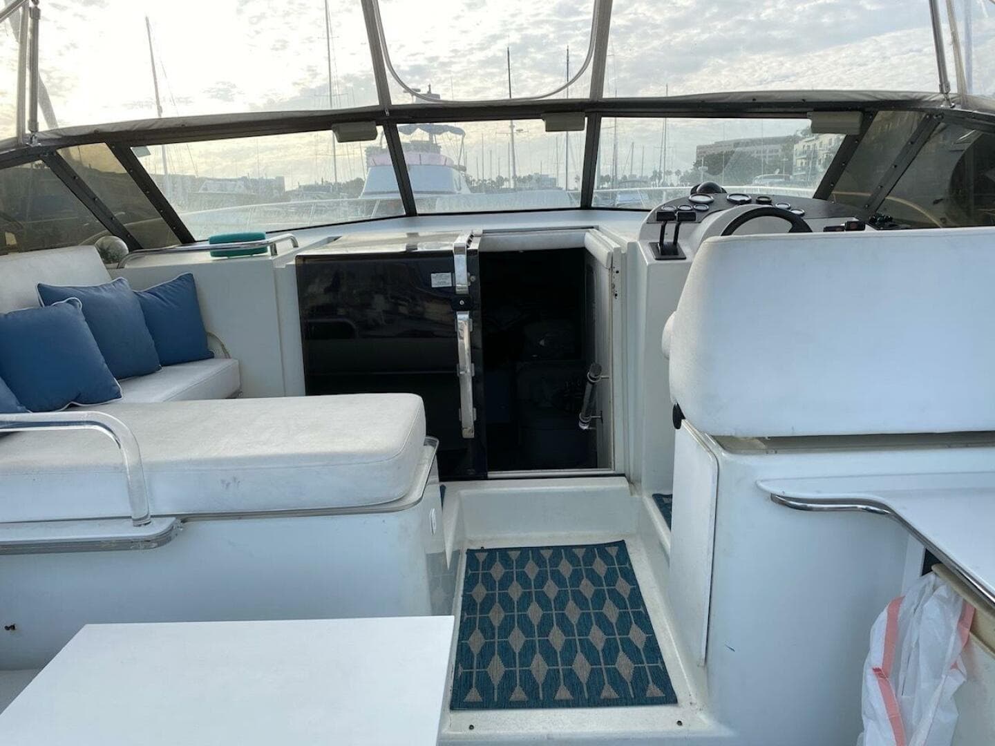 1993 Silverton 38 Express