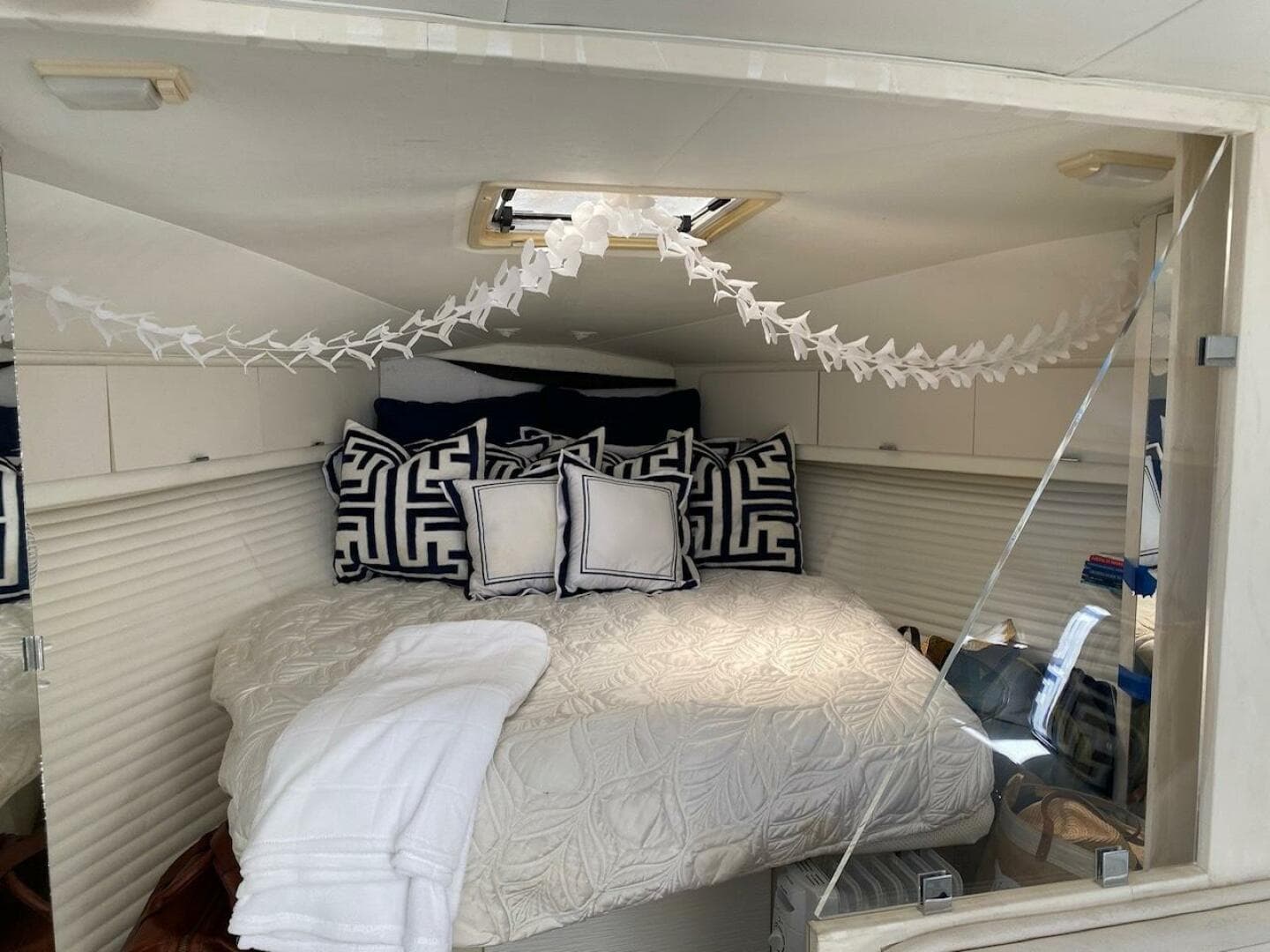 1993 Silverton 38 Express