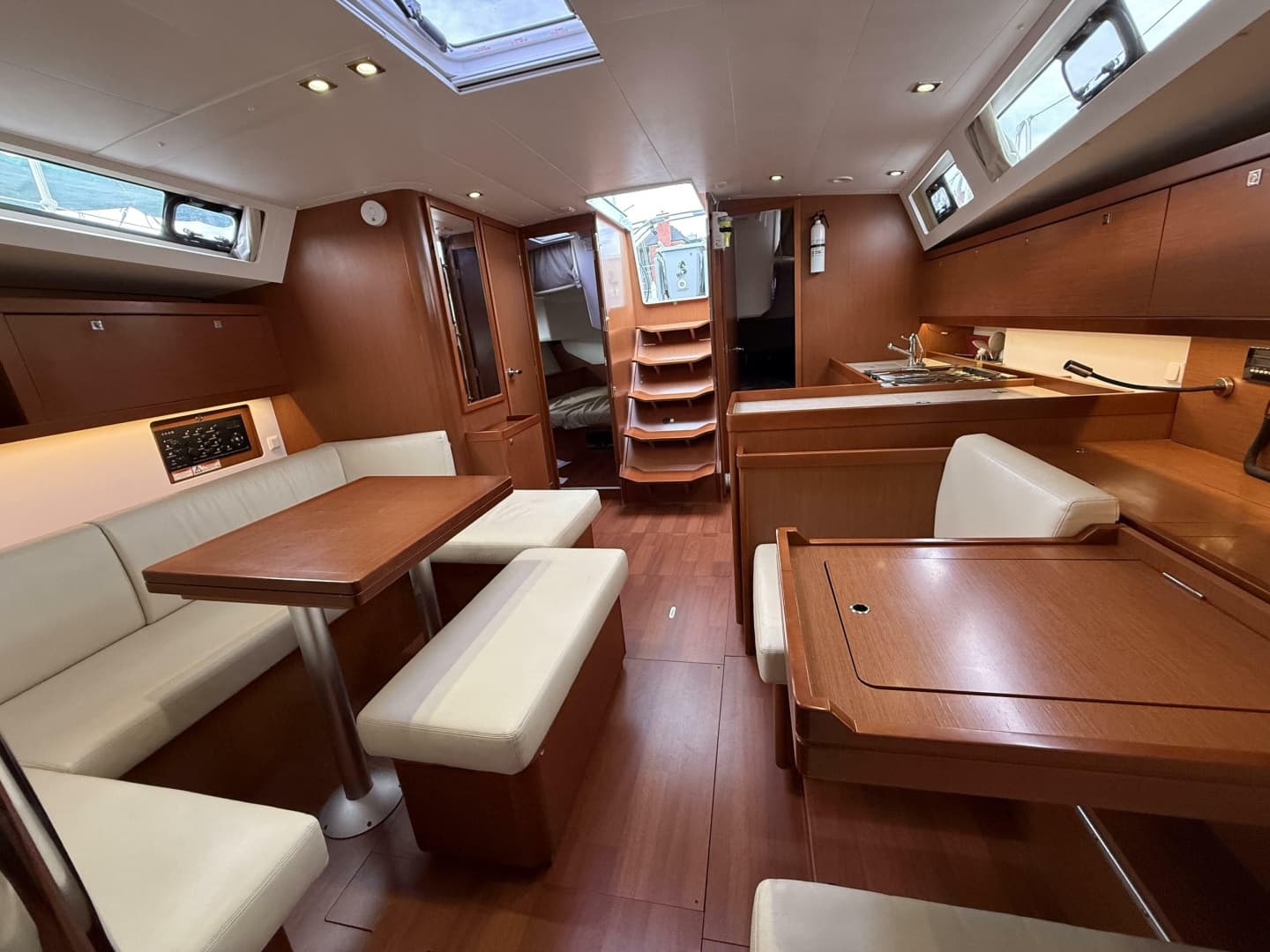 2015 Beneteau Oceanis 45