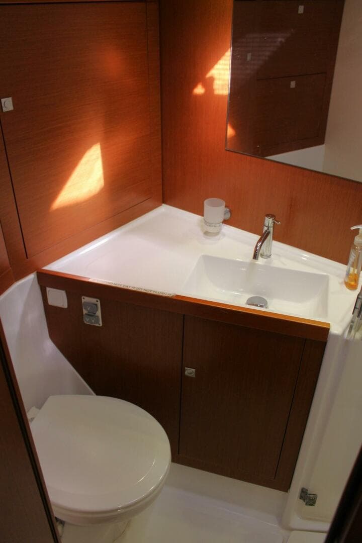 2015 Beneteau Oceanis 45