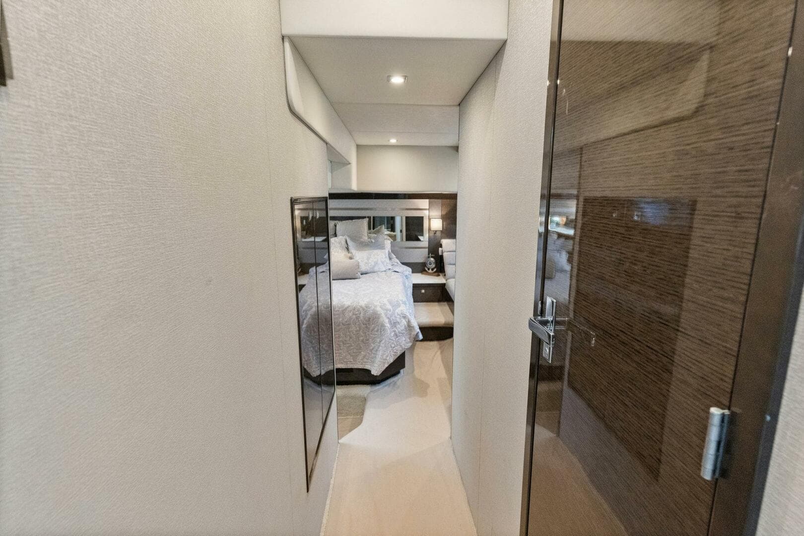 2020 46 Cruisers Cantius - Sweet Caroline - Master Stateroom