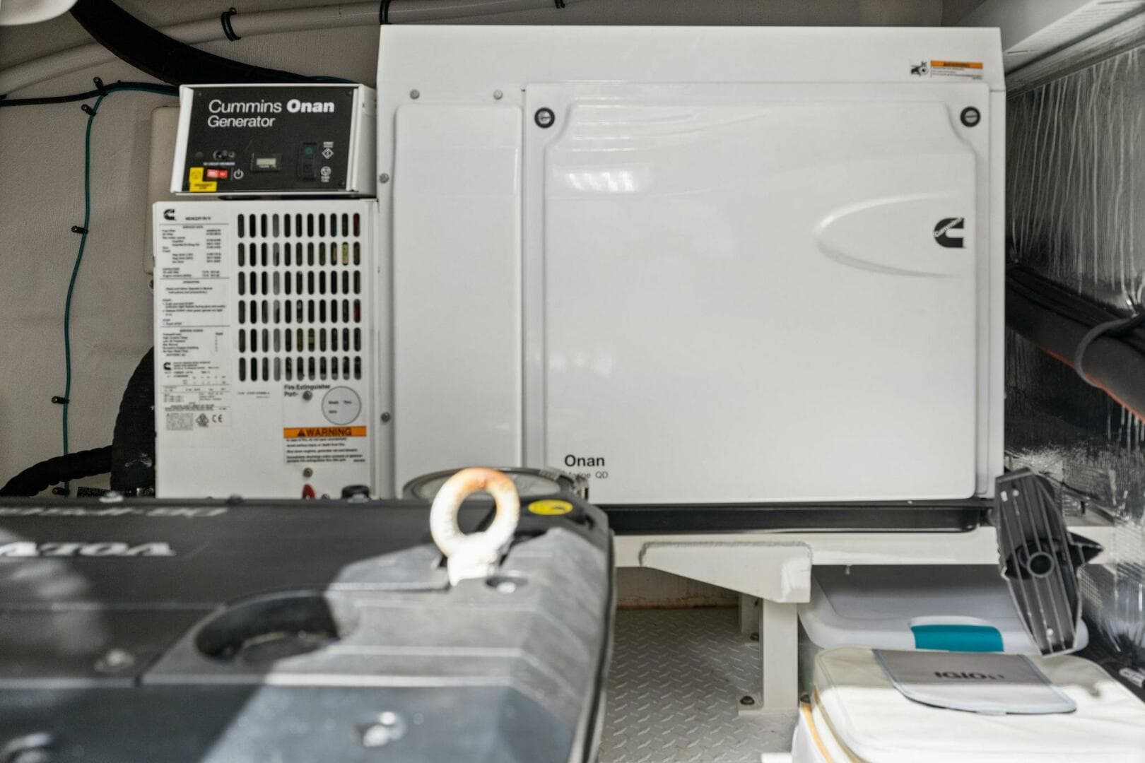 2020 46 Cruisers Cantius - Sweet Caroline - Engine Room