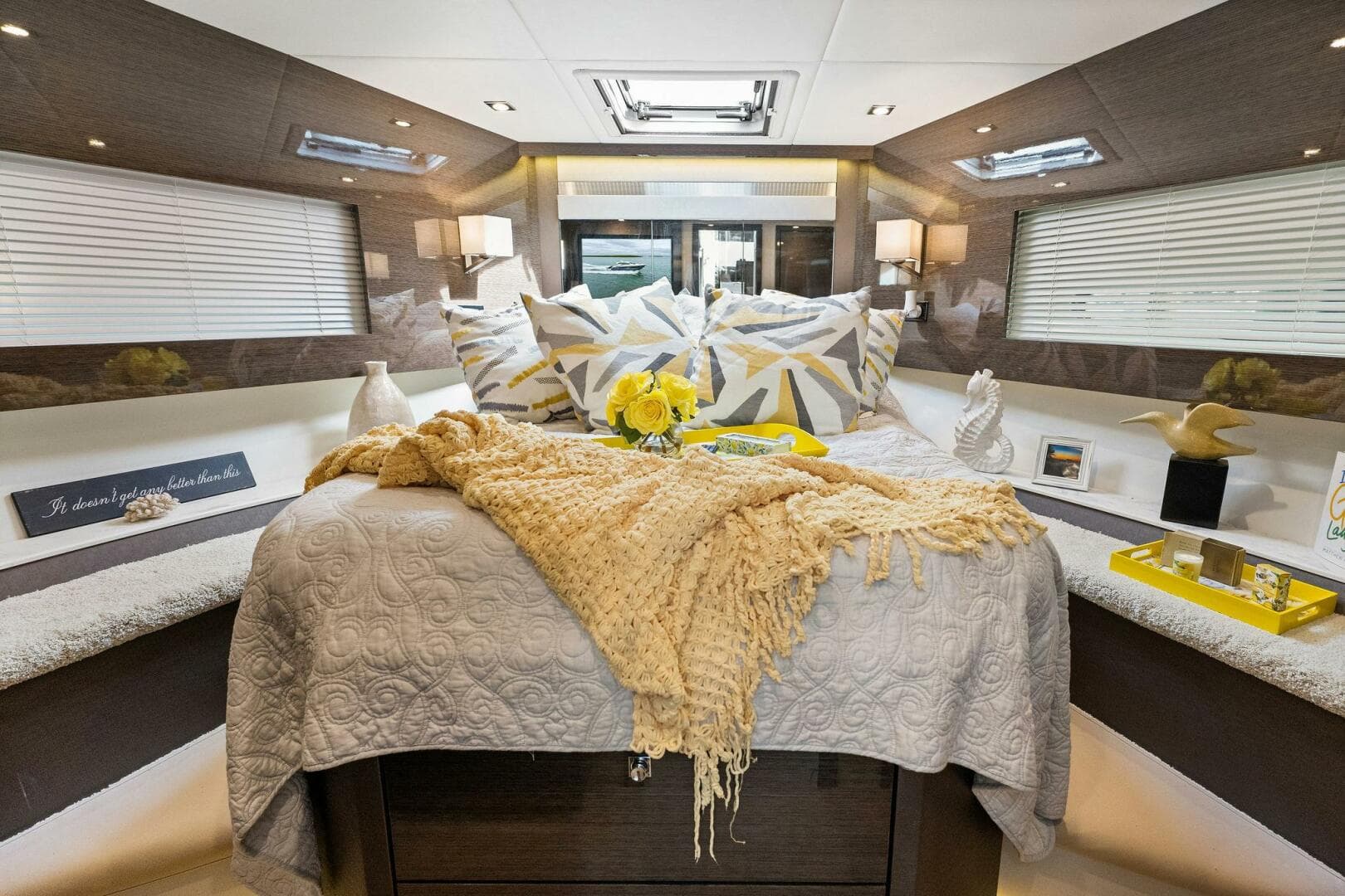 2020 46 Cruisers Cantius - Sweet Caroline - VIP Stateroom