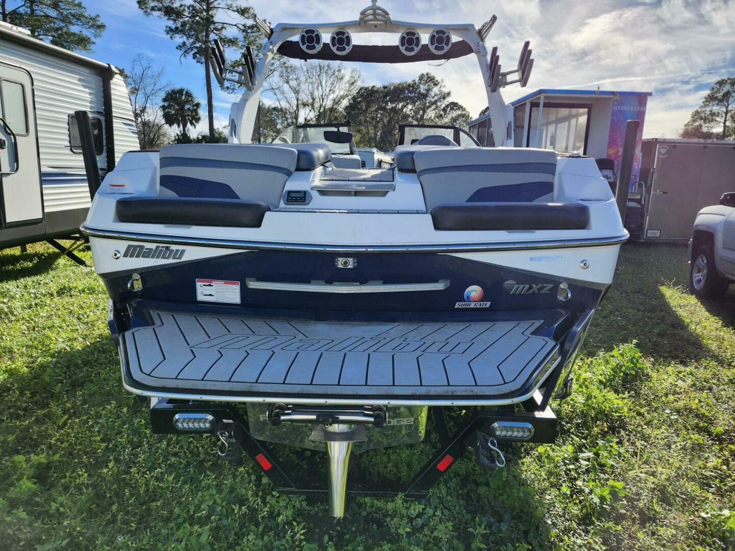 2018 Malibu Wakesetter 24 MXZ