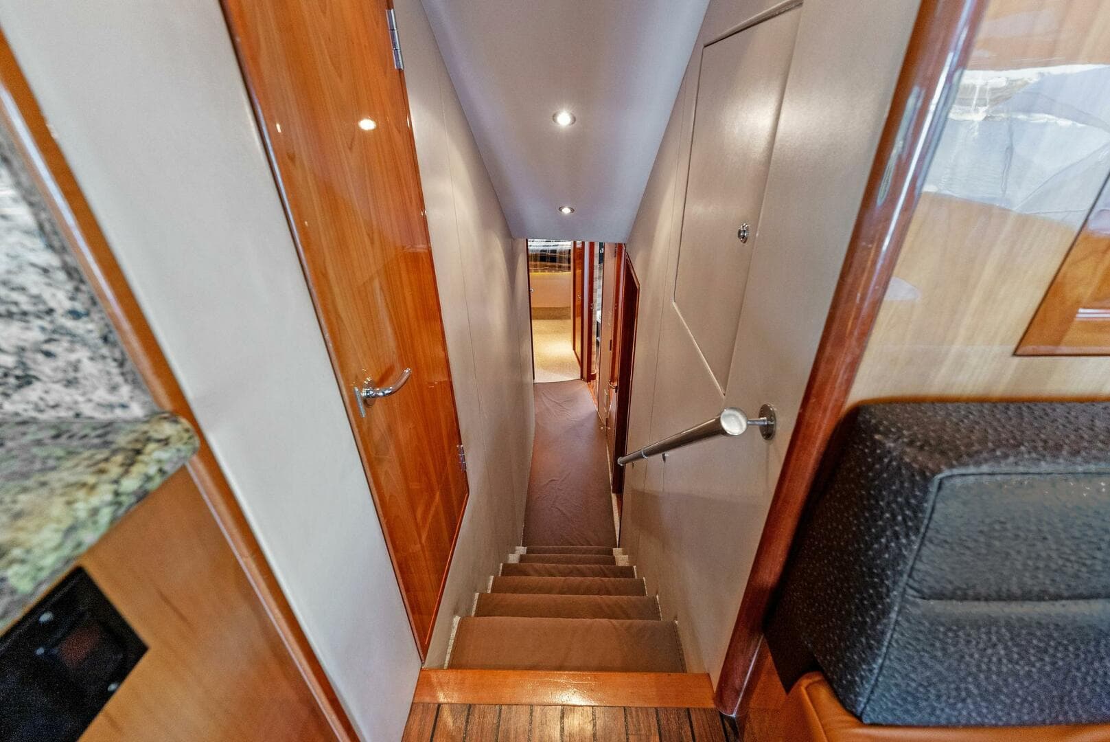 2007 Hatteras 64C - CHUPACBRA