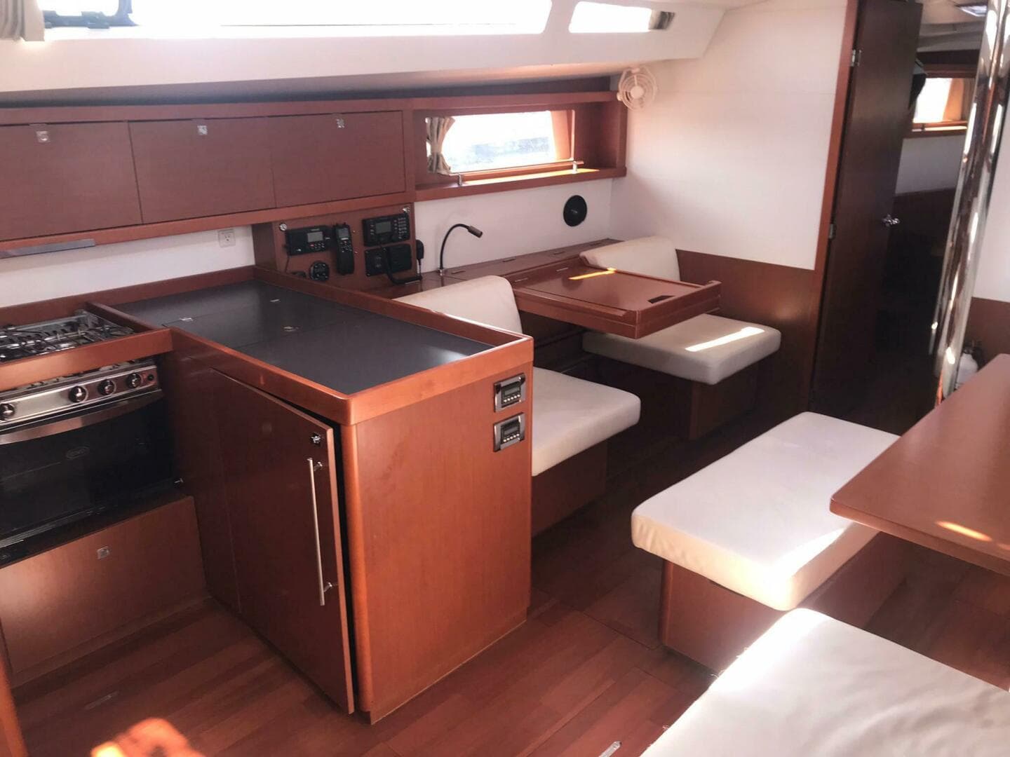 2014 Beneteau Oceanis 48