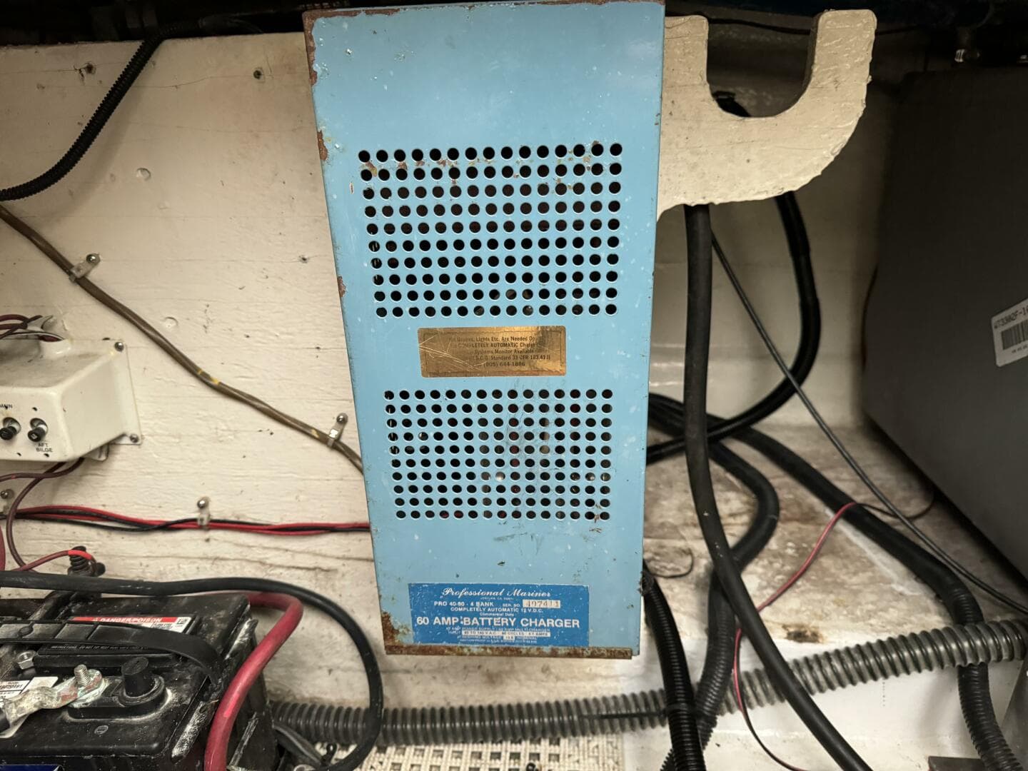 1998 Chris-Craft 320 Express Cruiser