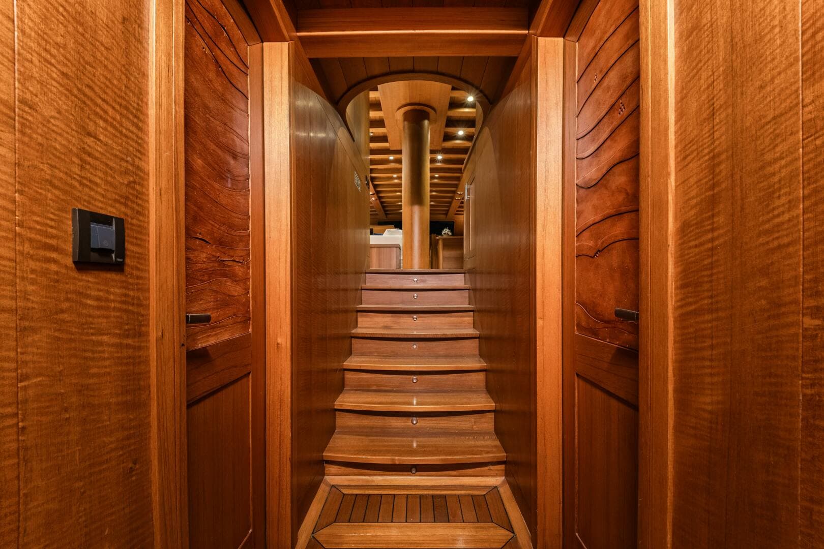 2013 East Yachting Custom