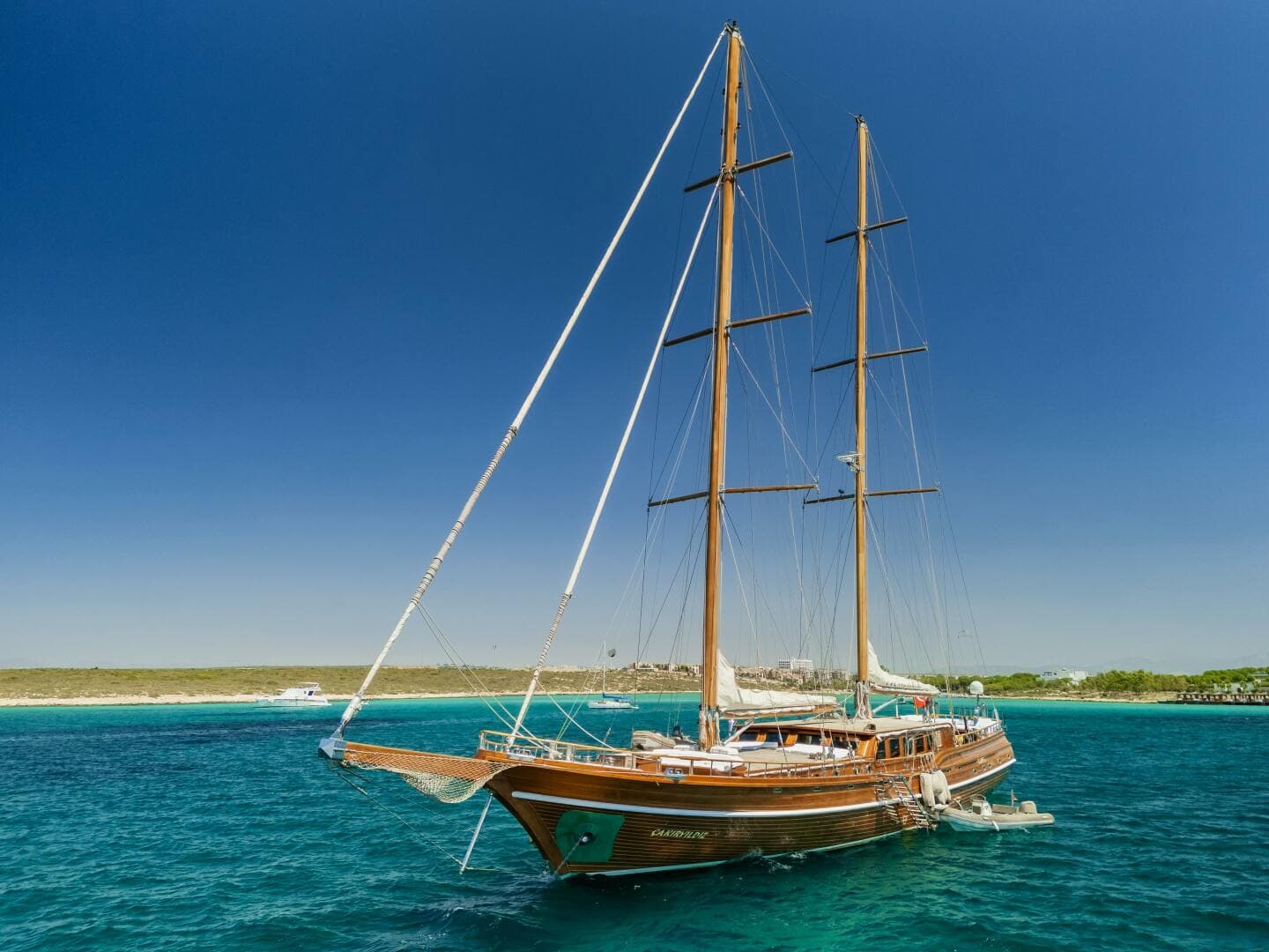 2013 East Yachting Custom