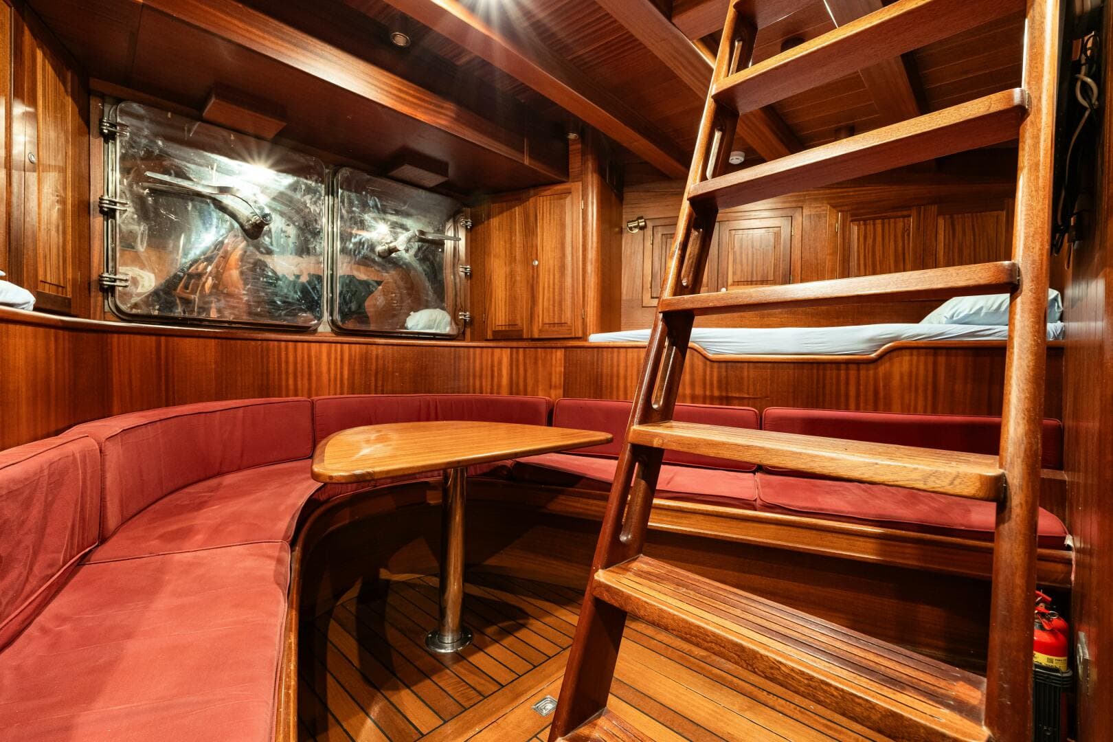 2013 East Yachting Custom