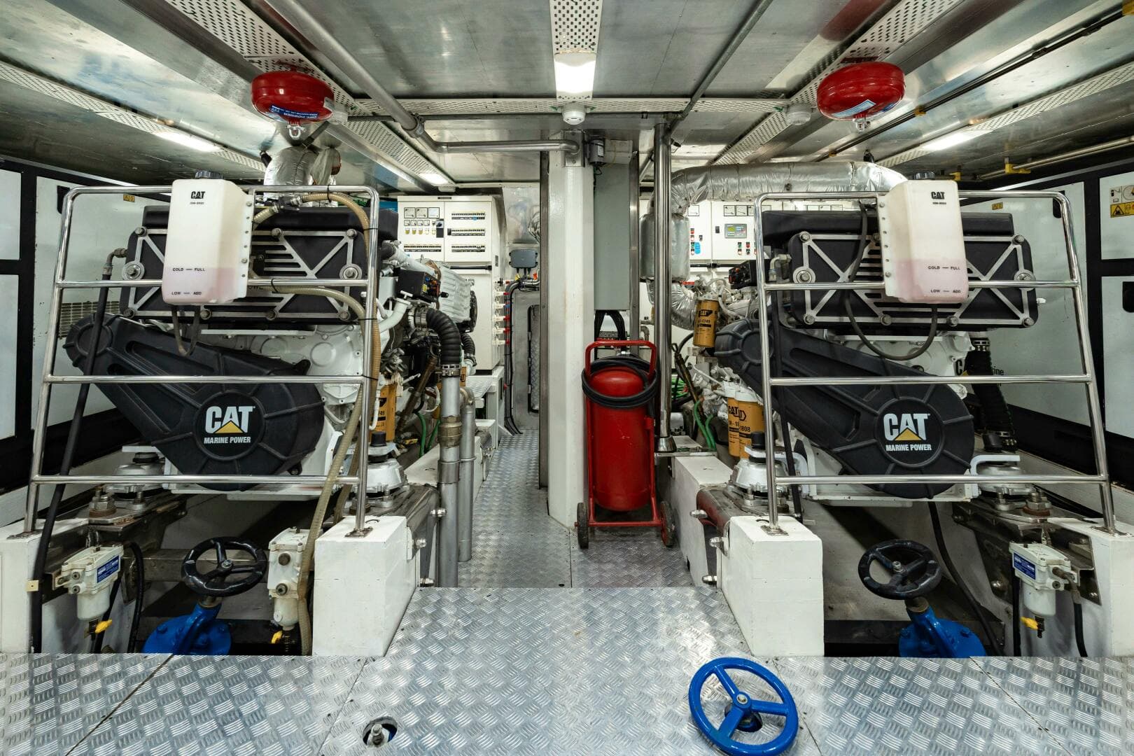 2013 East Yachting Custom