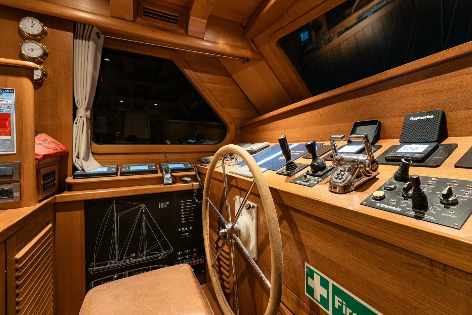 2013 East Yachting Custom