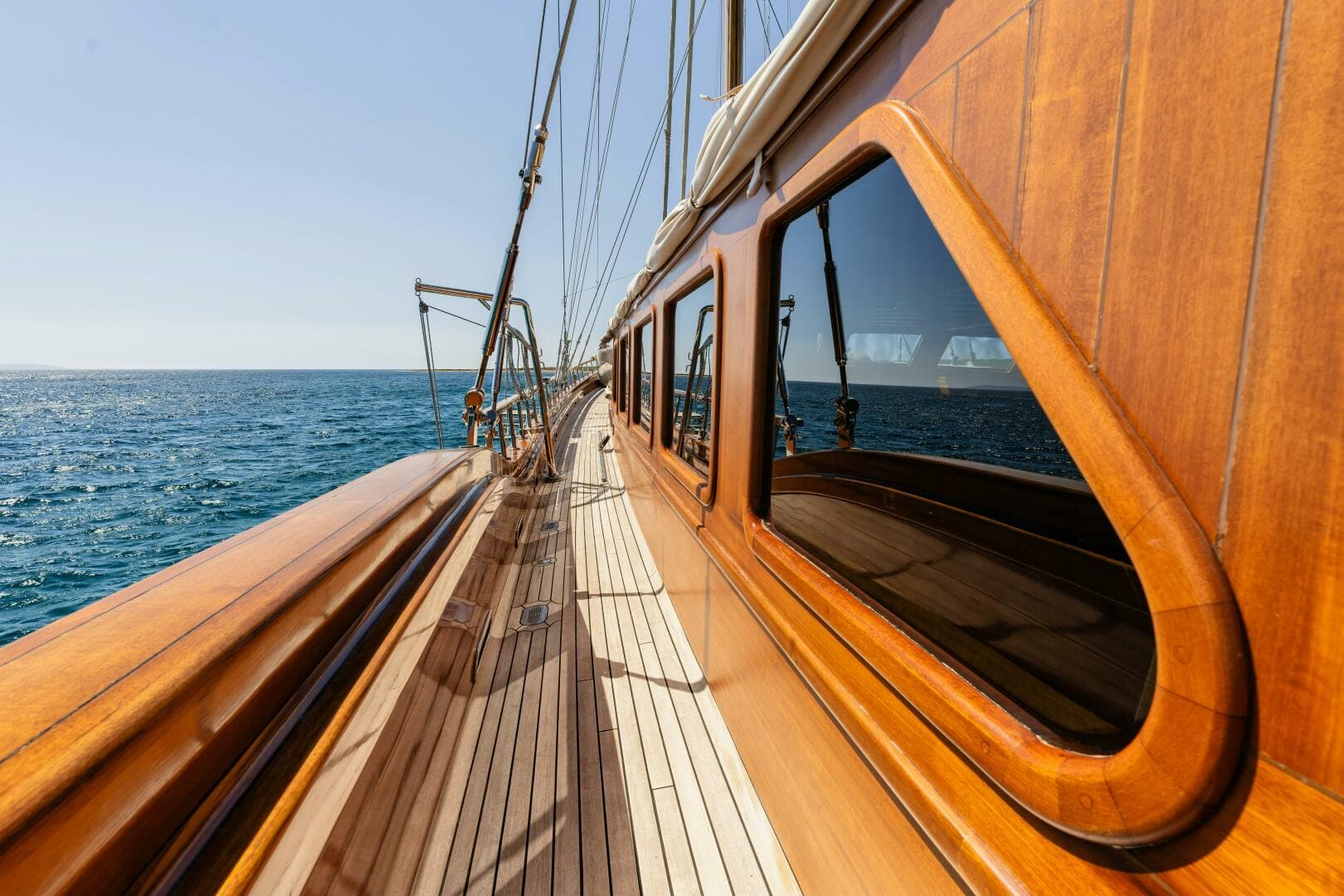 2013 East Yachting Custom