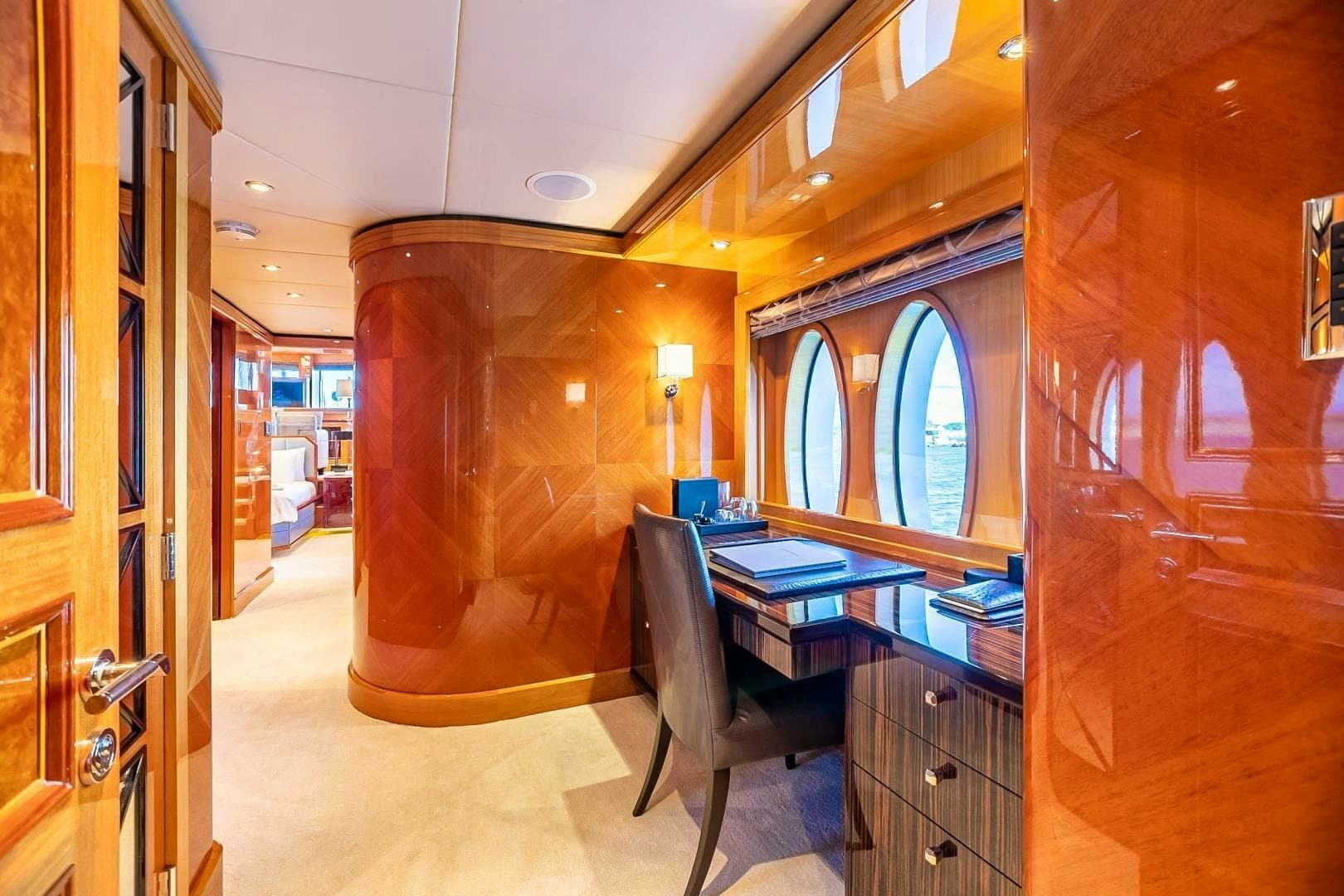 2011 Trinity Yachts Trinity 164