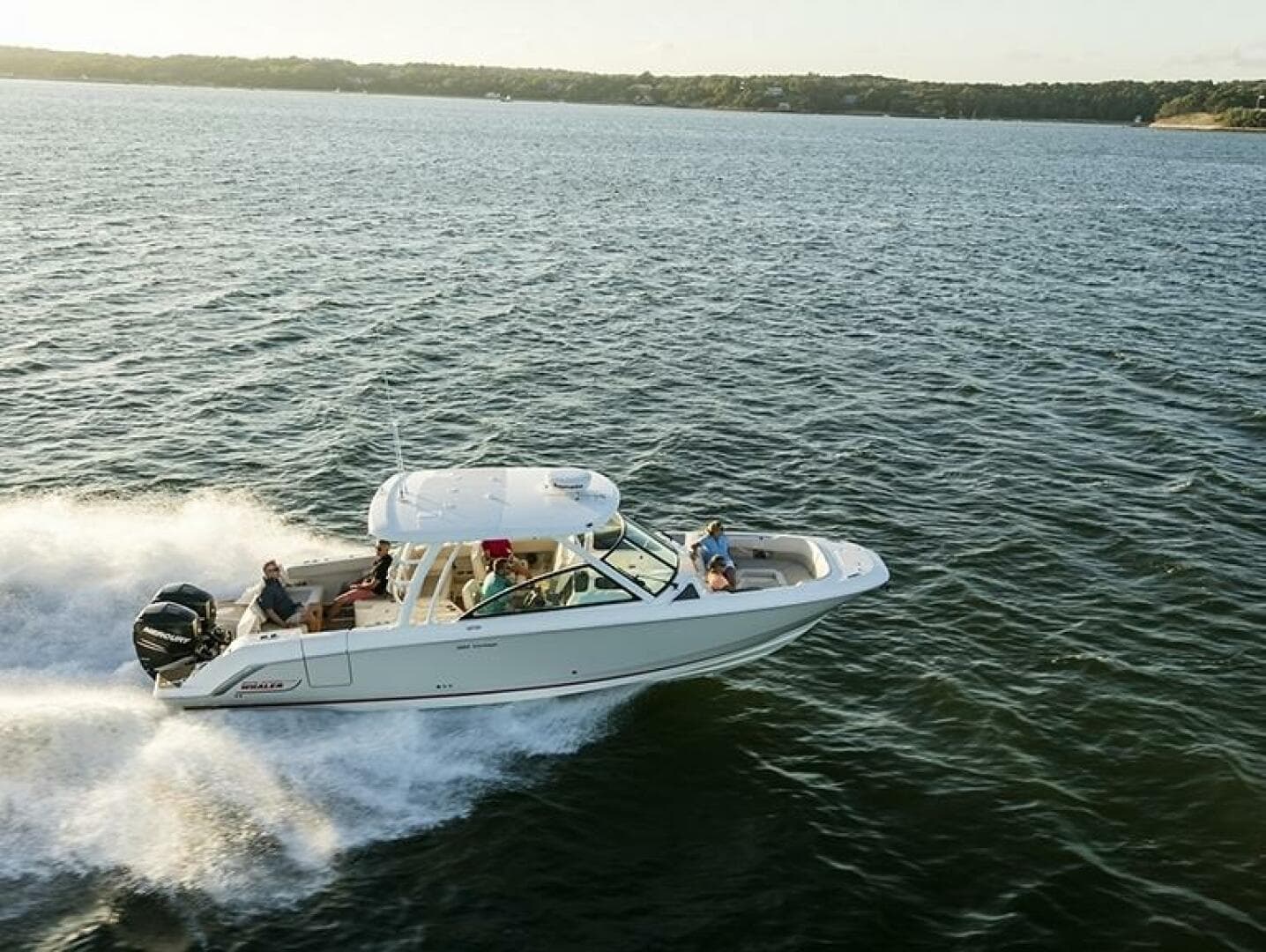2021 Boston Whaler 32 Vantage