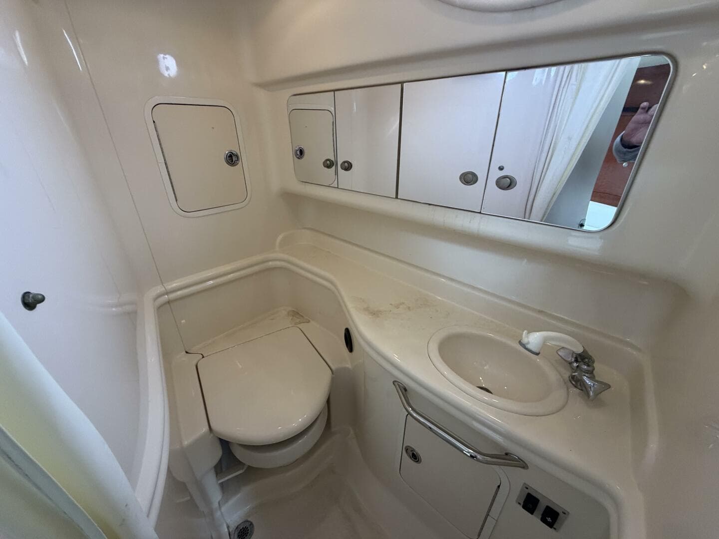 2005 Sea Ray 320 Sundancer