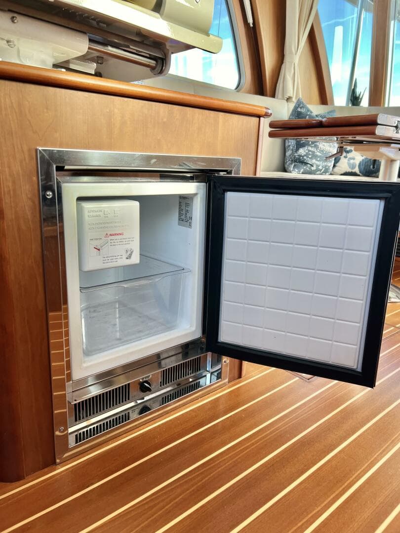 2017 Sabre 48 Salon Express