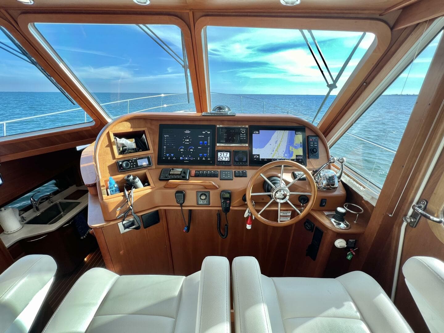 2017 Sabre 48 Salon Express