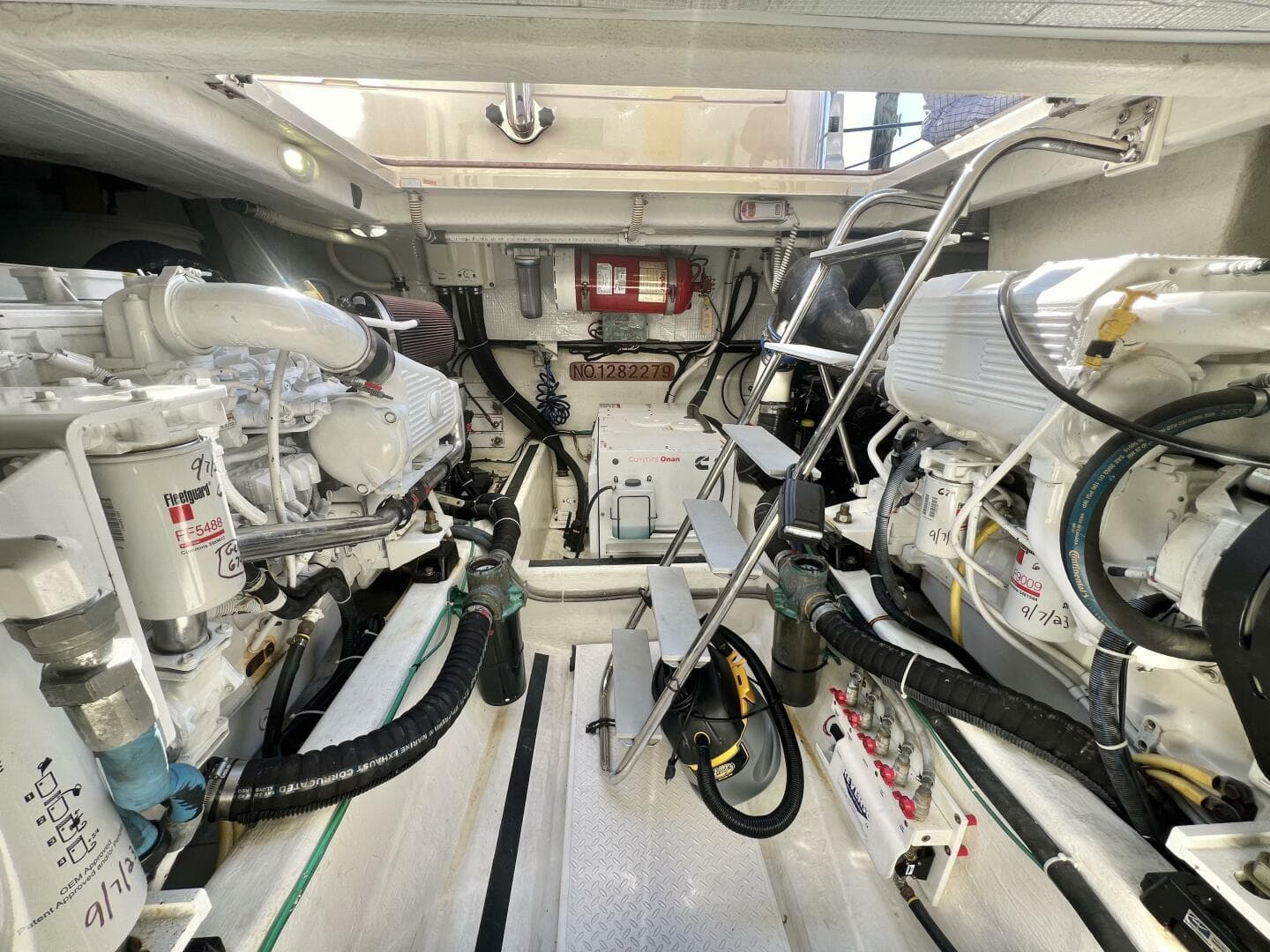 2017 Sabre 48 Salon Express