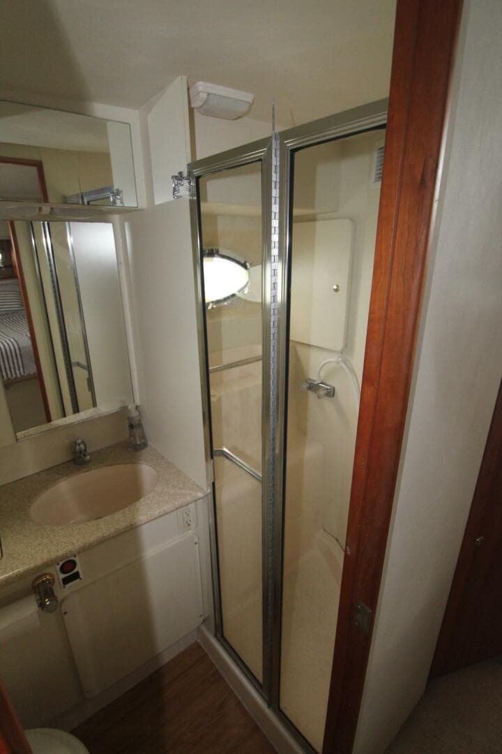 2000 Silverton 392 Aft Cabin