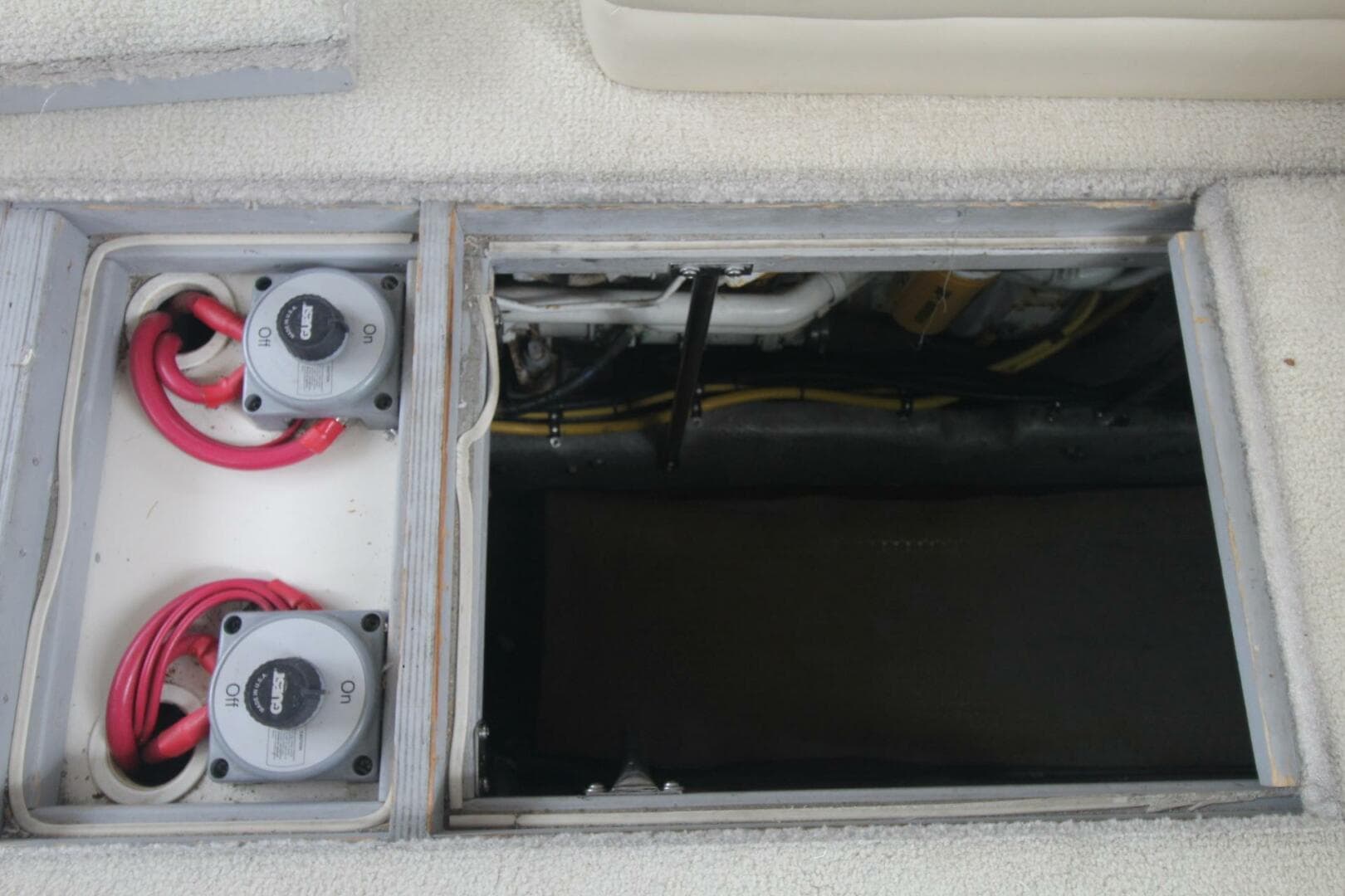 2000 Silverton 392 Aft Cabin