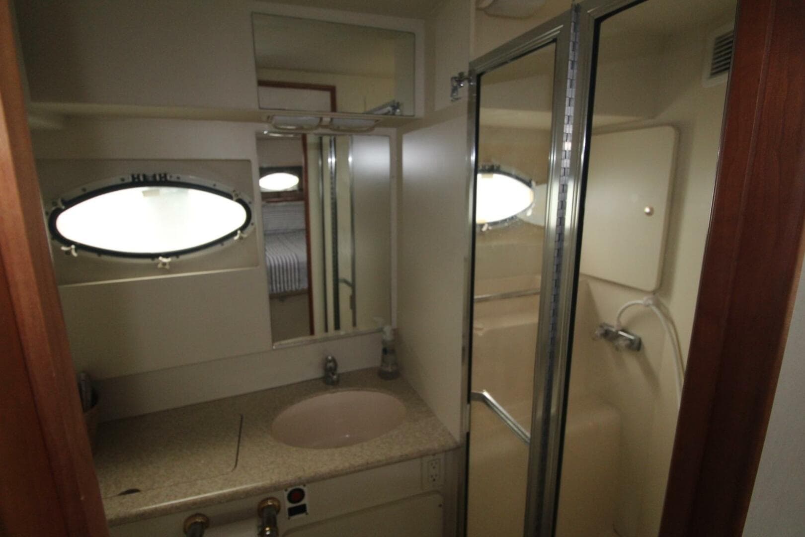 2000 Silverton 392 Aft Cabin