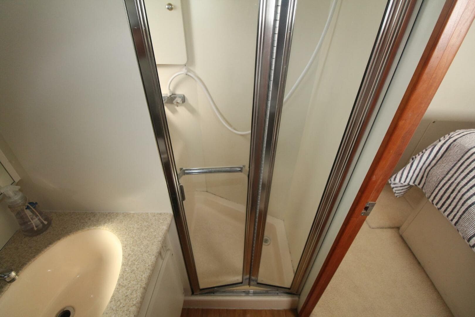 2000 Silverton 392 Aft Cabin