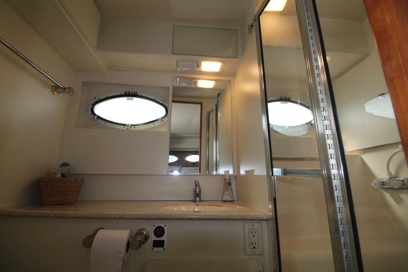 2000 Silverton 392 Aft Cabin