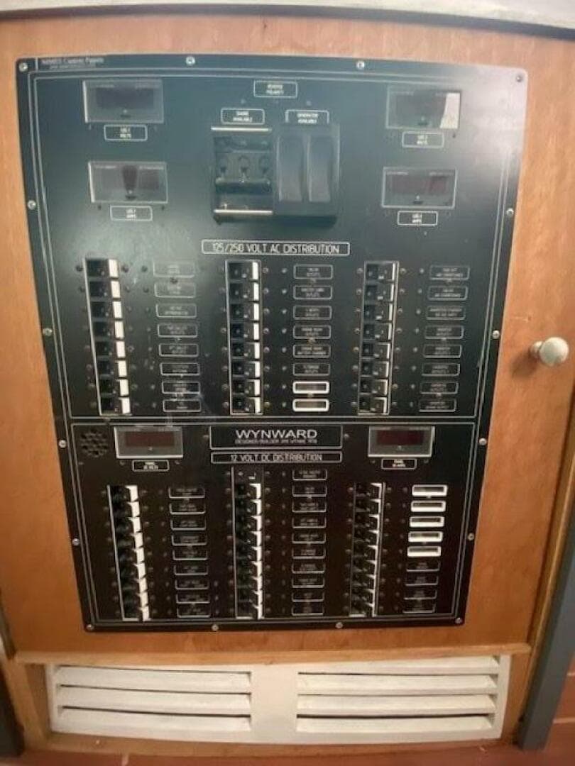 1976 Marine Management 