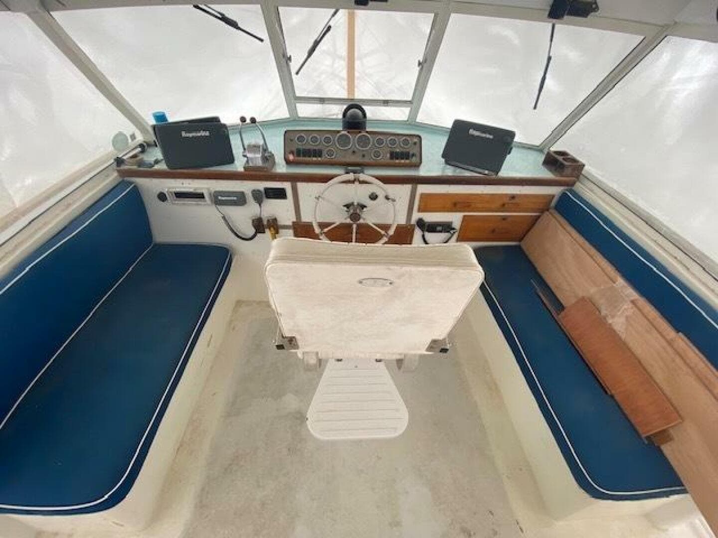 1976 Marine Management 