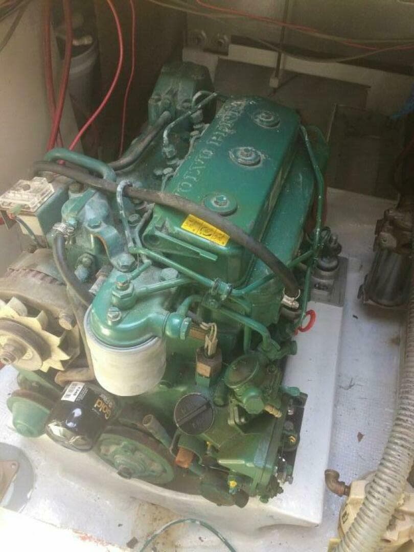 Repowered 28hp 2003 Volvo Engine