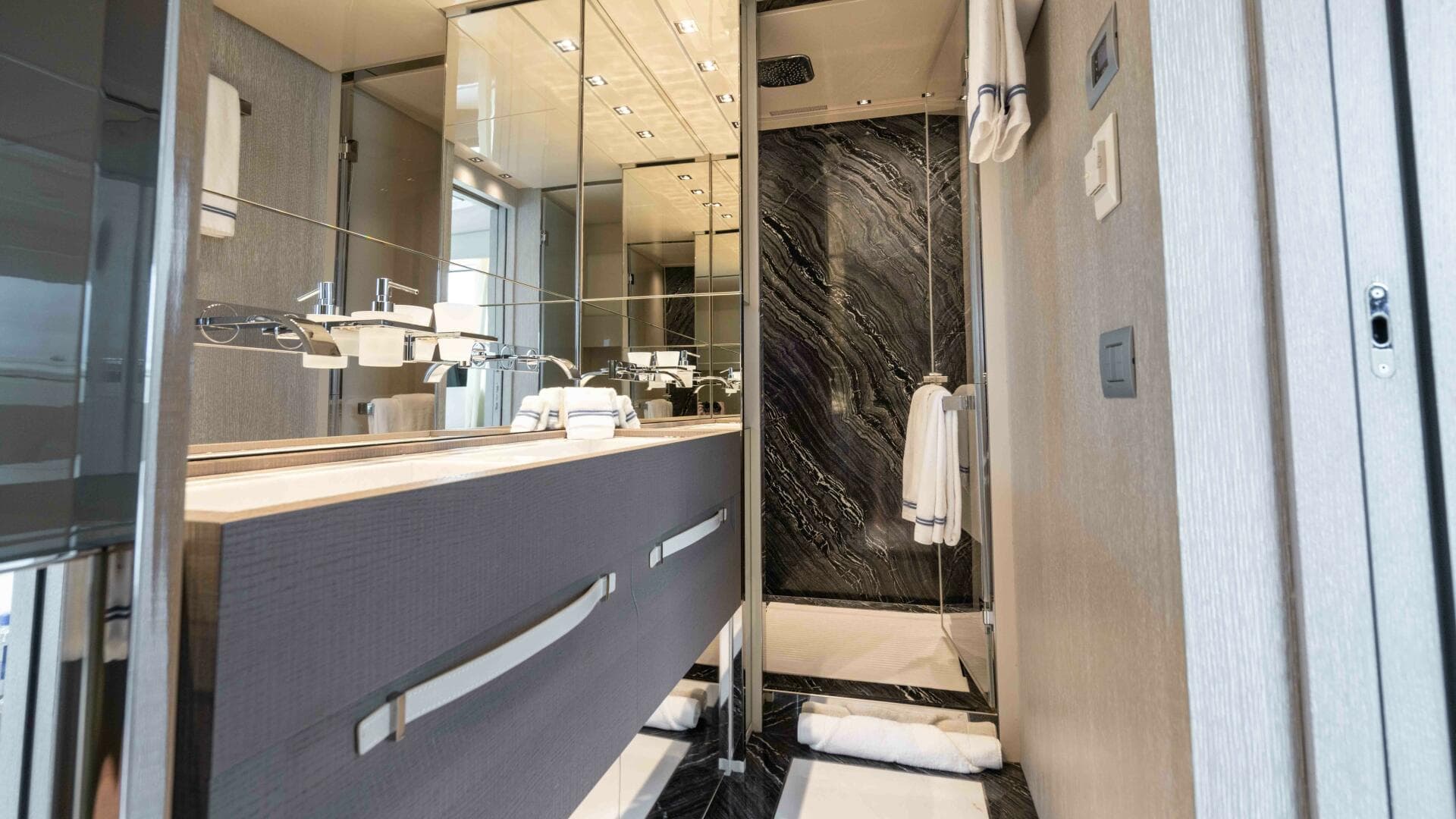 2019 Sanlorenzo SL106