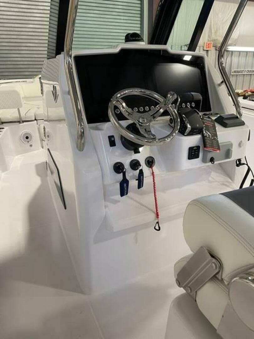 2023 Bertram 28CC