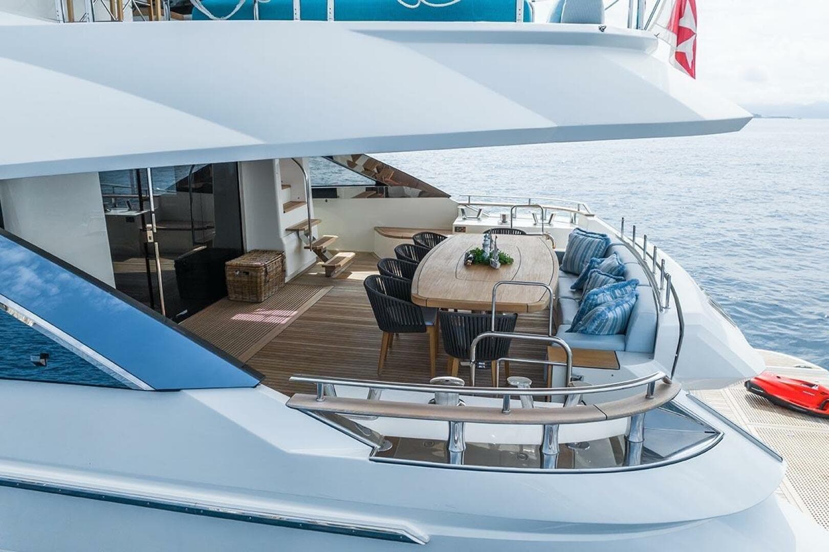2021 Monte Carlo Yachts MCY 96
