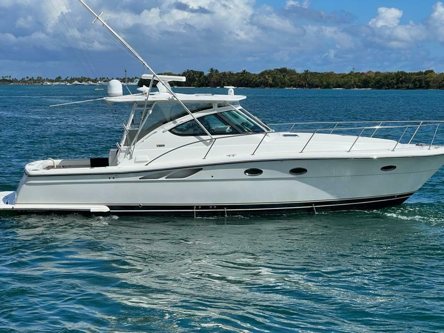2007 Tiara Yachts 3800 Open
