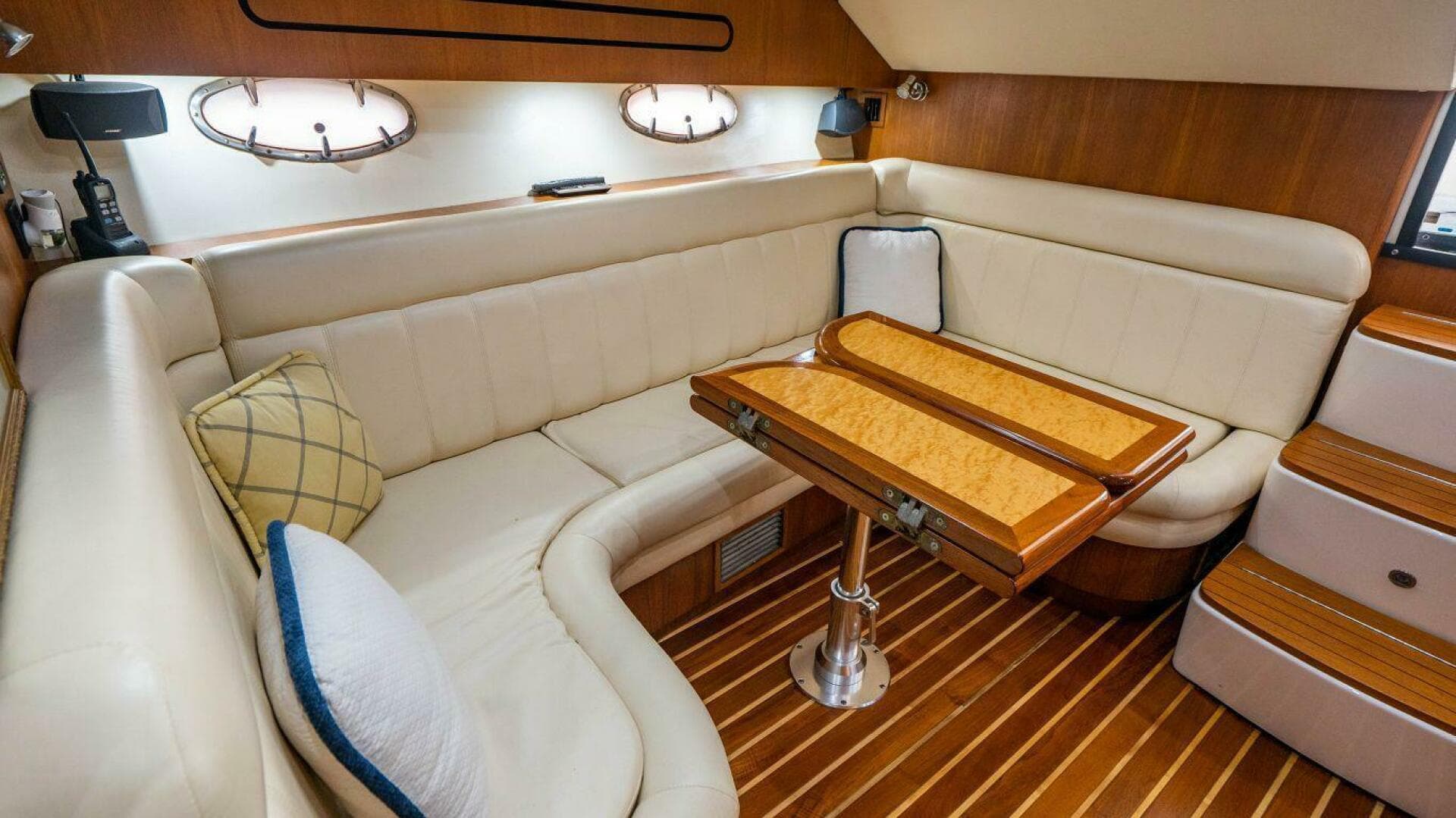 2007 Tiara Yachts 3800 Open