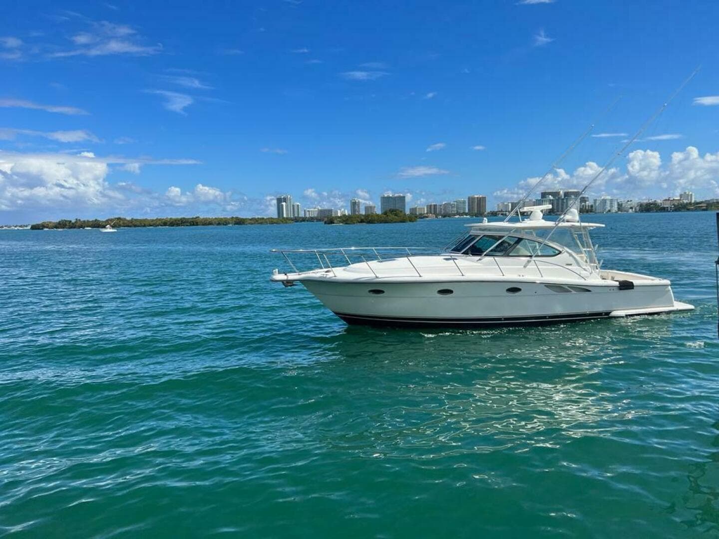 2007 Tiara Yachts 3800 Open